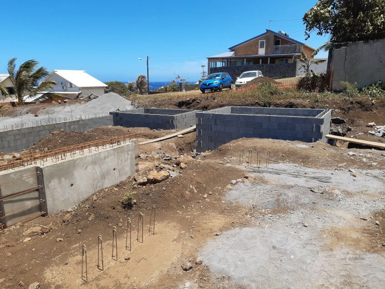 Swimming pool construction